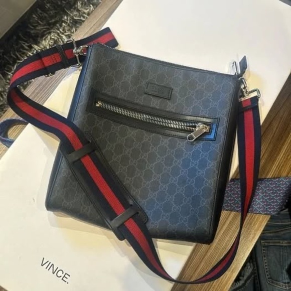 Gucci Crossbody Bag - Picture 1 of 9